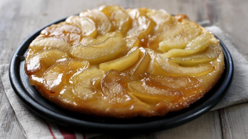 Apple tarte tatin