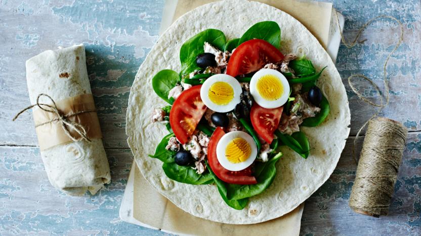 Tuna Niçoise wrap