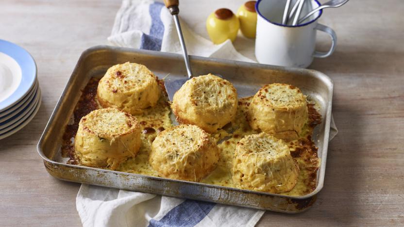 Twice-baked goats' cheese and thyme soufflés