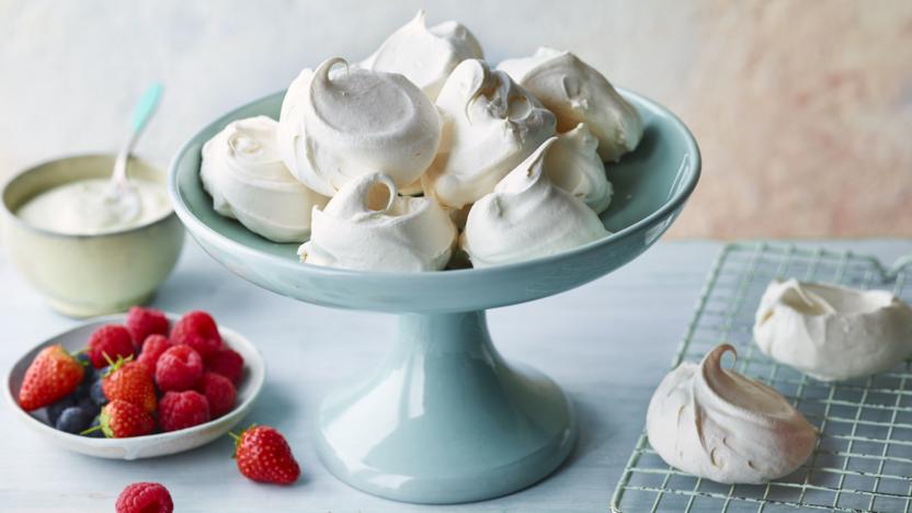 Vegan meringues 