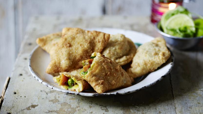 Vegetable samosas