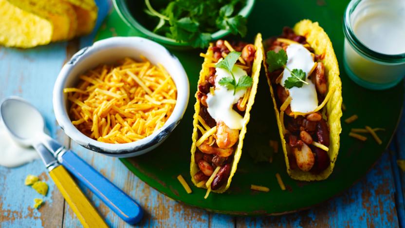 Vegetarian chilli tacos