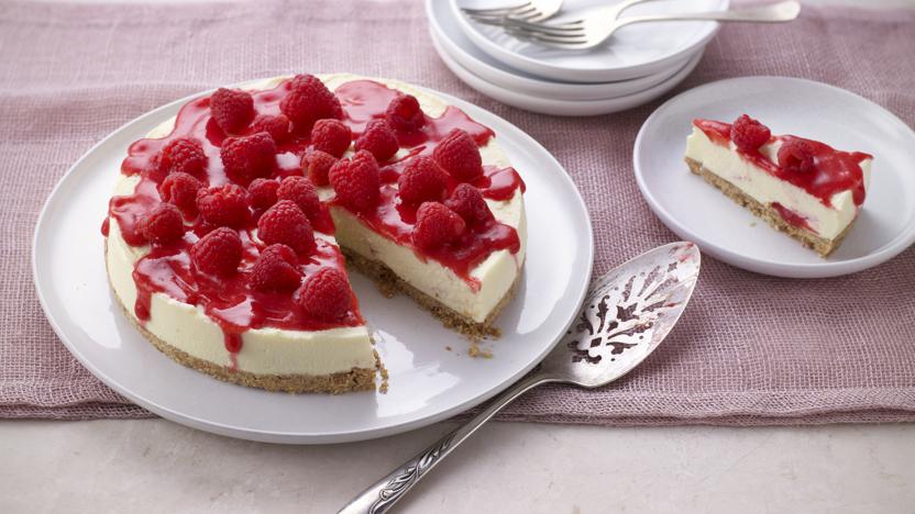White chocolate and raspberry cheesecake recipe - BBC Food