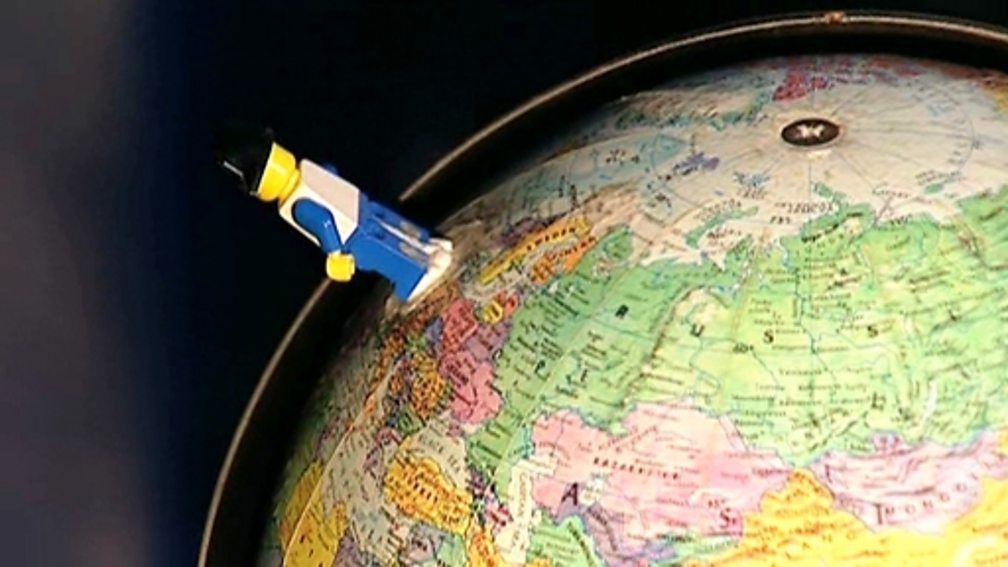 BBC Two Science Clips, Light and Shadows Clips