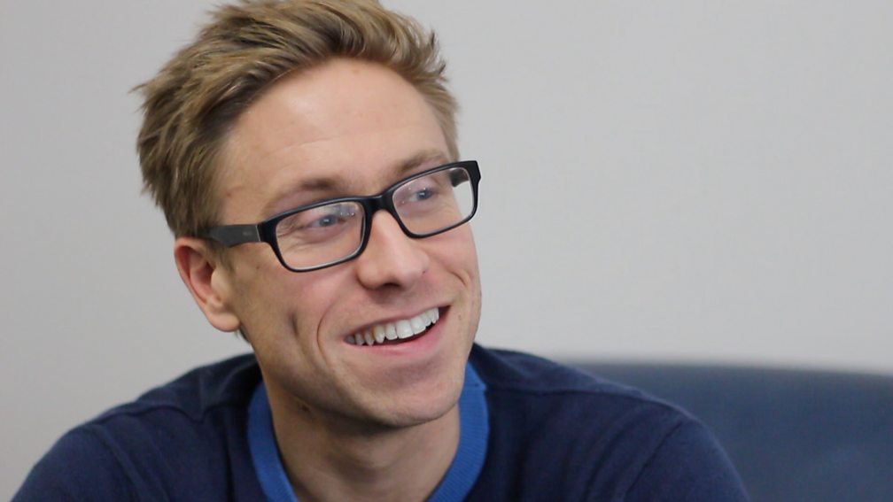 BBC Two - Russell Howard's Good News - Russell Howard's Good News Series 9 Episode 1
