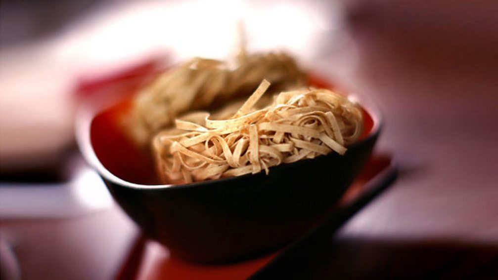 BBC Two Chinese Food Made Easy, Noodles, Dim Sum and Dumplings, Pork and prawn dumplings