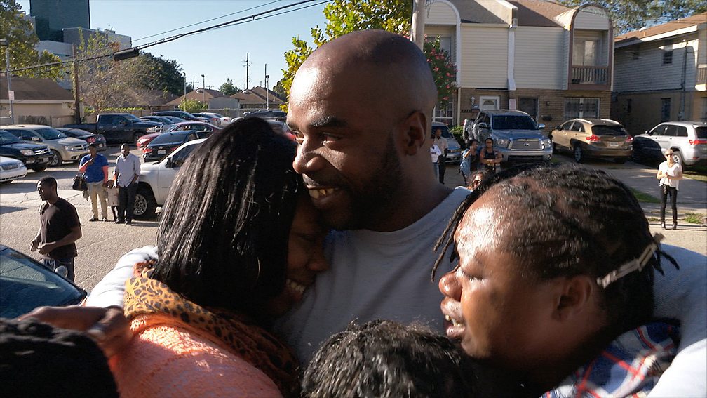 Bbc world service - newshour picture