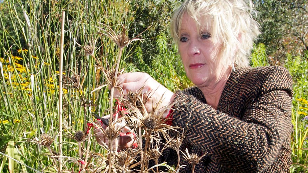 BBC Two - Life in a Cottage Garden with Carol Klein, Series 1 - Episode