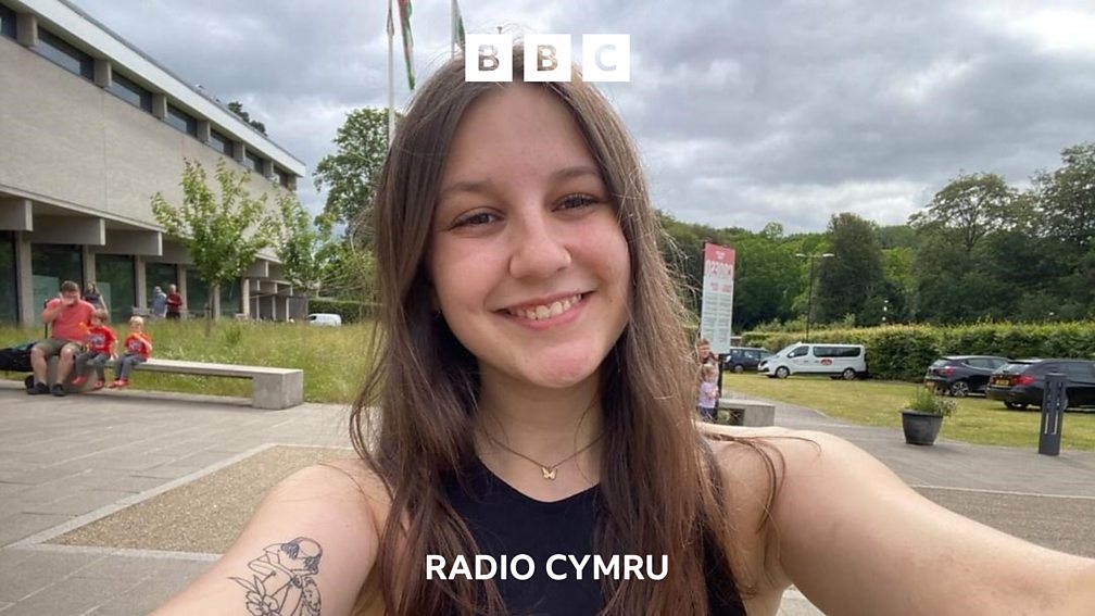 BBC Radio Cymru - Y Podlediad Dysgu Cymraeg - Lawrlwythiad