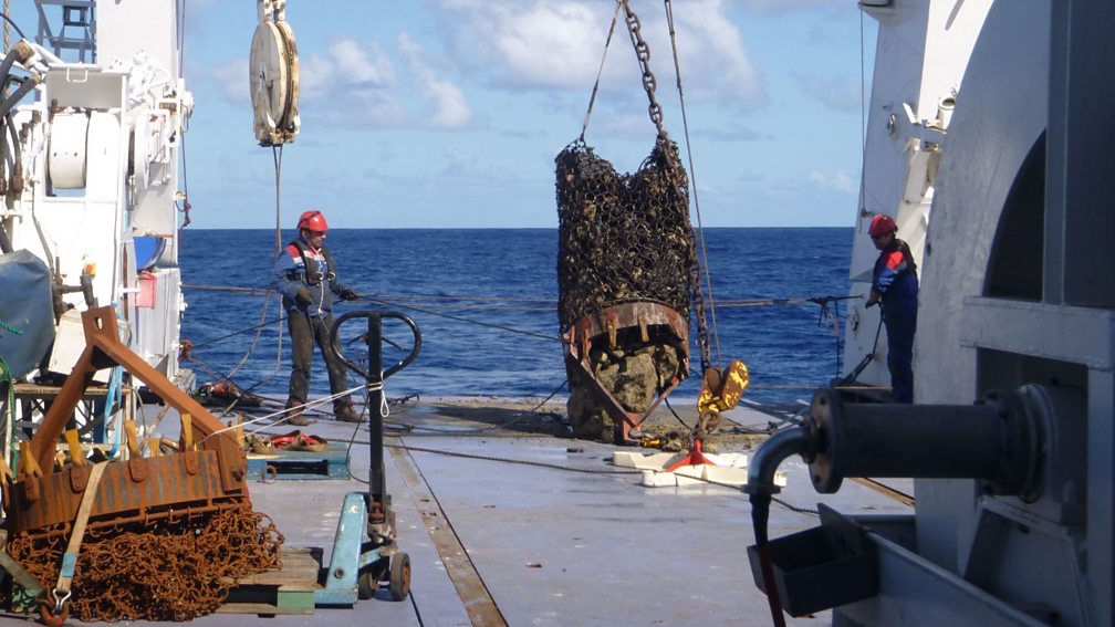 GNS Science/R/V l'Atalante The latest study began with an expedition to Fairway Ridge aboard the Australian research vessel R/V Investigator in 2016