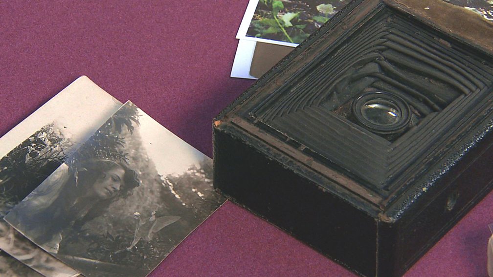 BBC One Antiques Roadshow Paul Atterbury