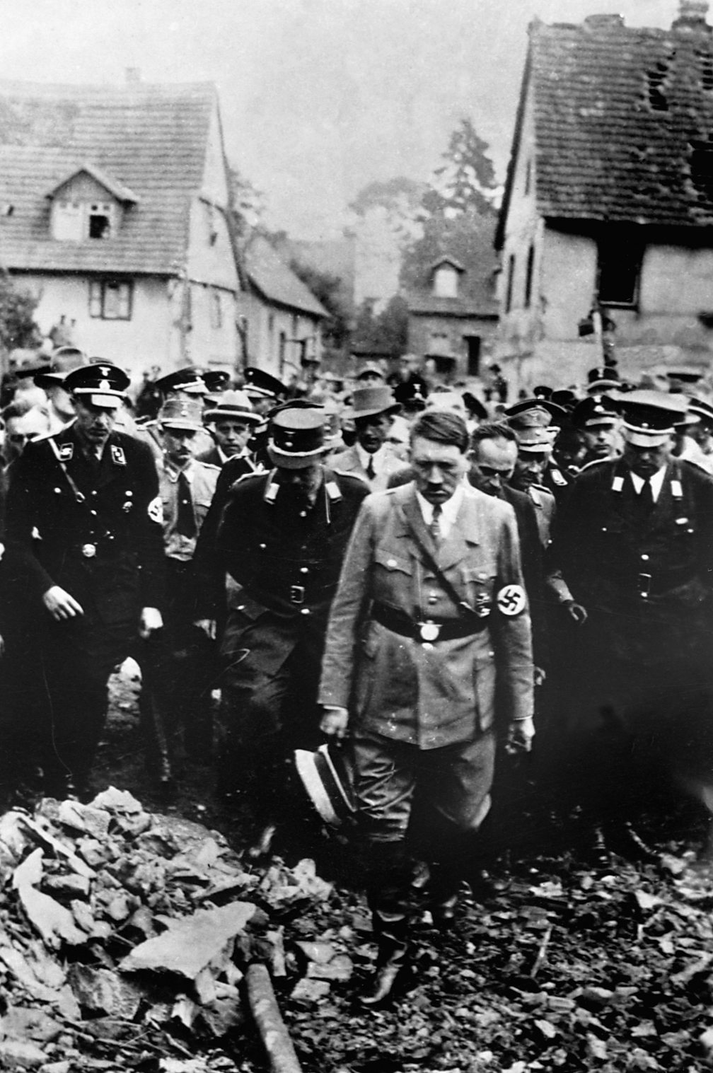 Opposition to Hitler and Nazi Germany Revision 1 GCSE History BBC