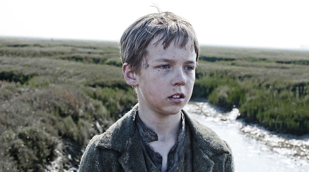 Pip meets Magwitch and Miss Havisham Plot summary AQA GCSE