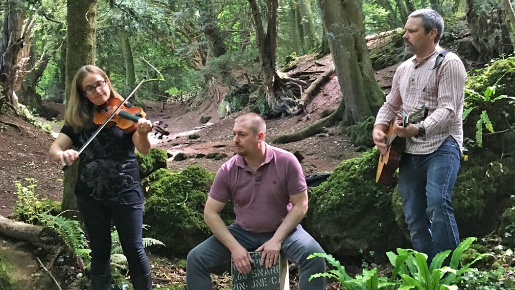 The Six Foot Way performing  in Puzzlewood