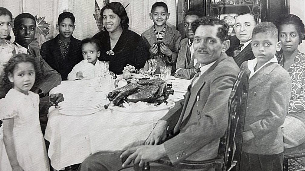 The family secrets kept by generations(01)