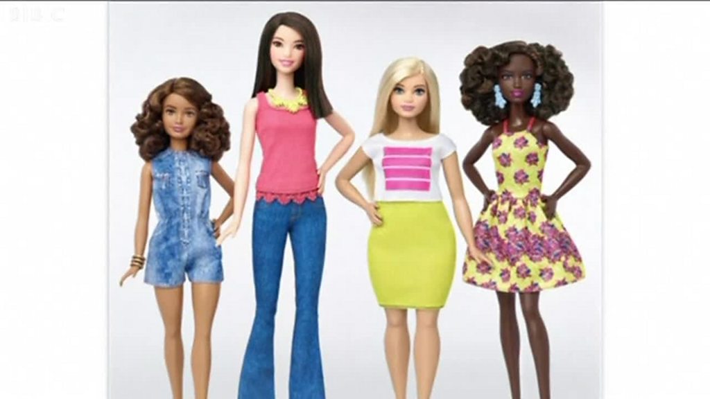 ふくよか」「長身」 バービー人形に新体形 - BBCニュース