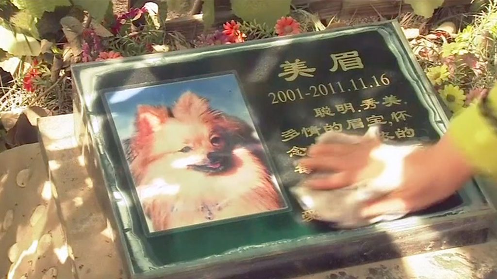 iPhone And Louis Vuitton Replicas A Hit For Dead Ancestors On China's Tomb  Sweeping Day