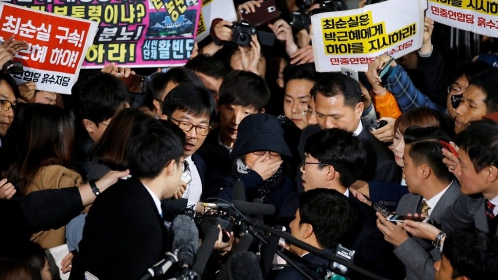 S Korean Scandal President Parks Friend Choi Returns To Seoul Bbc News 8279