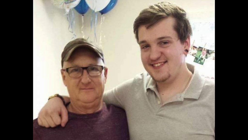 Oxford United Superfan Steve Dyer Dies Of Cancer Bbc News