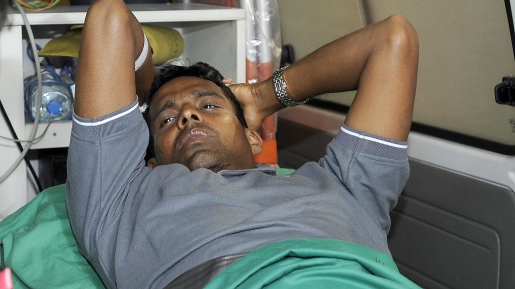 Katta kokraklar va shirin lablar Katta kokraklar va shirin lablar