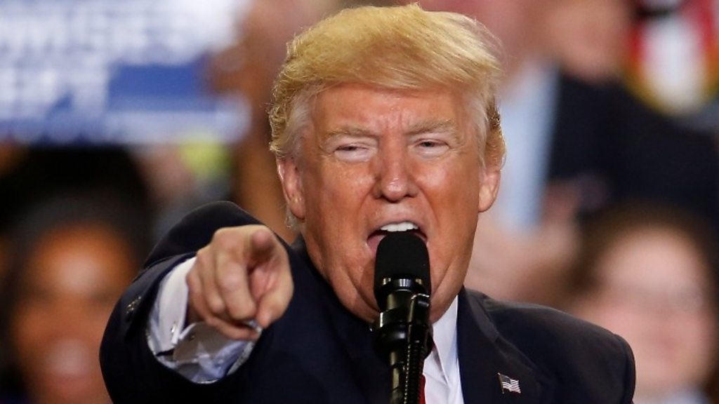Donald Trump attacks US media at 100-day Pennsylvania rally - BBC News