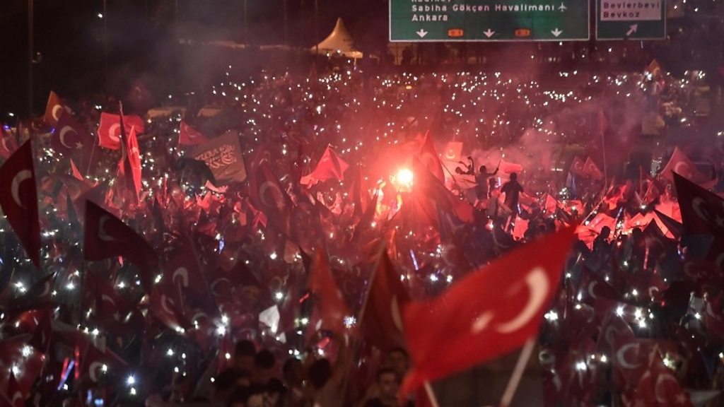 Turkey coup anniversary: Erdogan hails 'defenders of nation' - BBC News