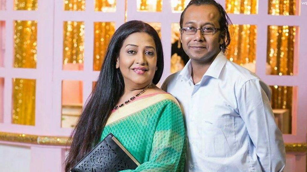 Jynx Maze sheriklari bilan anal jinsiy aloqadan zavqlanadi.