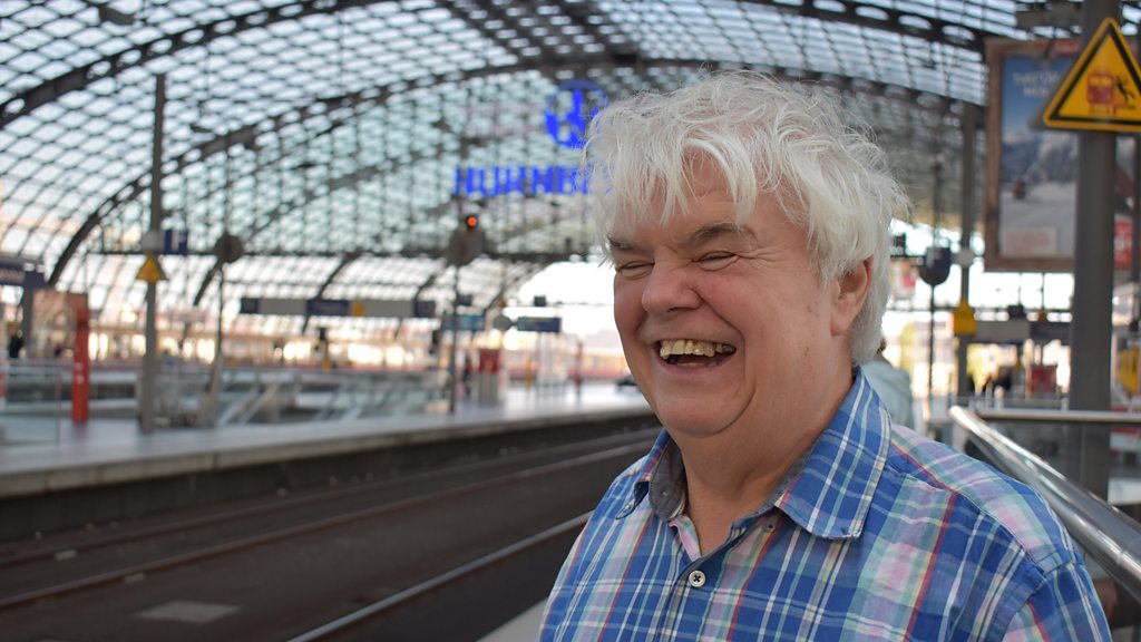 The Documentary - Blind Man Roams the Globe - Blind Man Roams the Globe