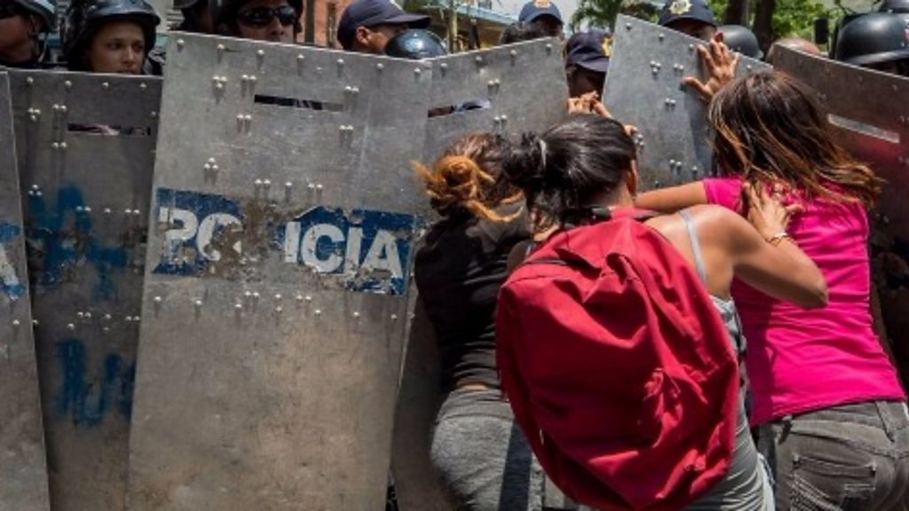 Outrage over deadly Venezuela cells fire