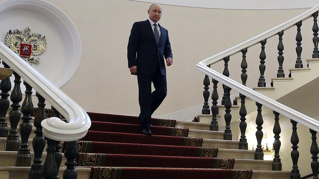 Putin Is Inaugurated For Fourth Term As Russian President Bbc News
