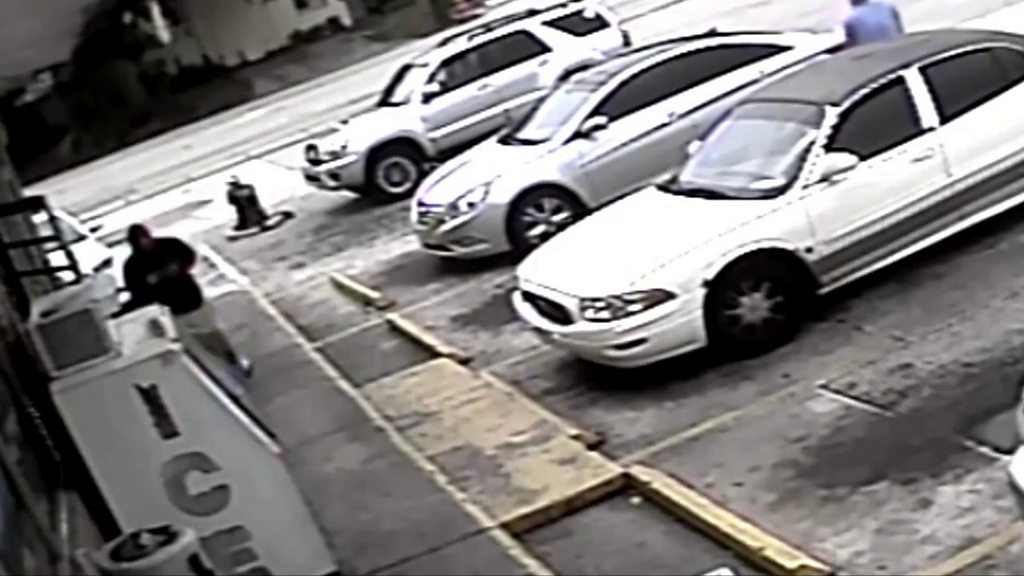‘Wannabe’ cop jailed for killing over parking spot ‘Wannabe’ cop jailed for killing over parking spot