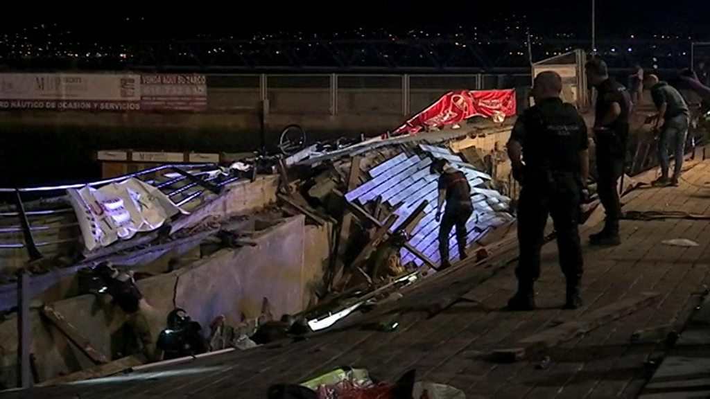 Spain festival collapse injures hundreds