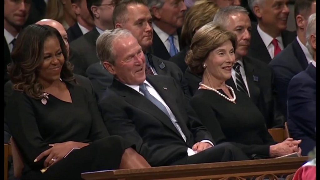 オバマ氏が弔辞 最後に笑ったのは故マケイン氏と - BBCニュース