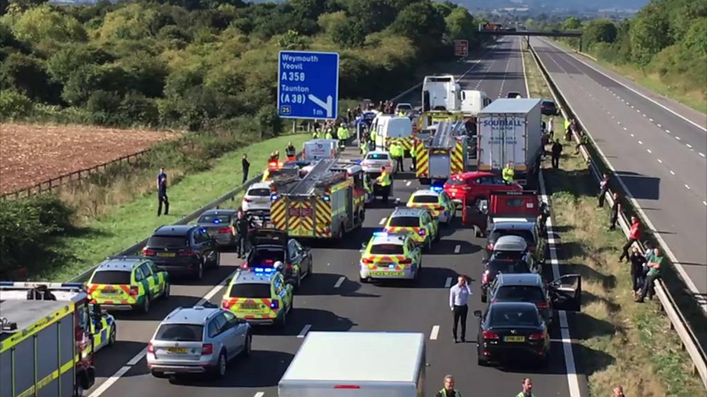 Two dead as lorry and cars crash on M5, near Taunton BBC News