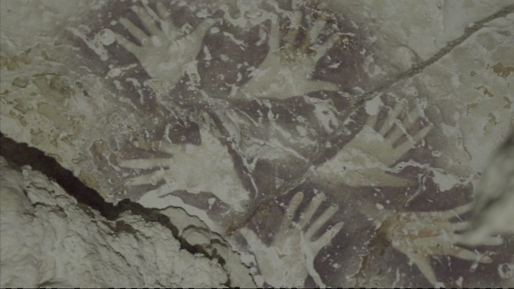  Lukisan binatang tertua di dunia ditemukan dalam gua di 