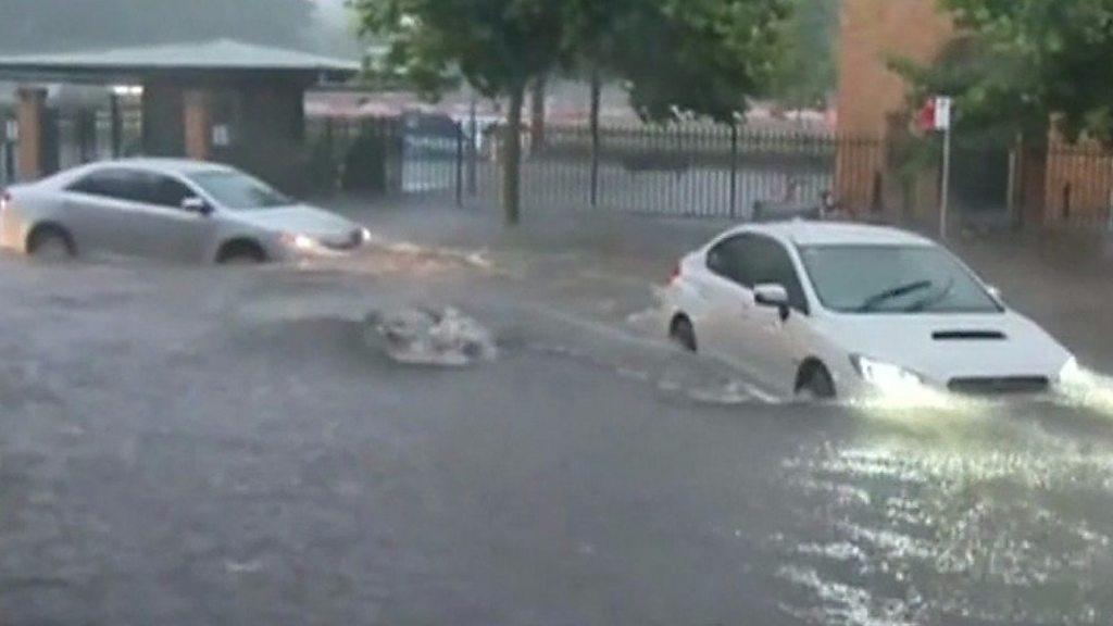 Flash-flooding causes chaos in Sydney