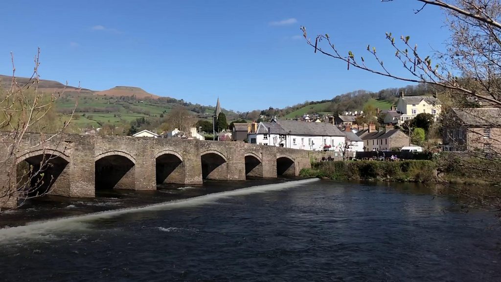 Crickhowell named Best Place to Live in Wales by Sunday Times BBC News