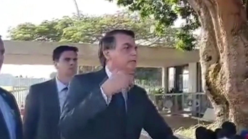 Brazil environment minister heckled over Amazon fires