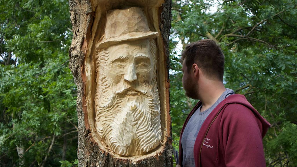 Newsday - Giving life back to the tree stumps of Rome - BBC Sounds