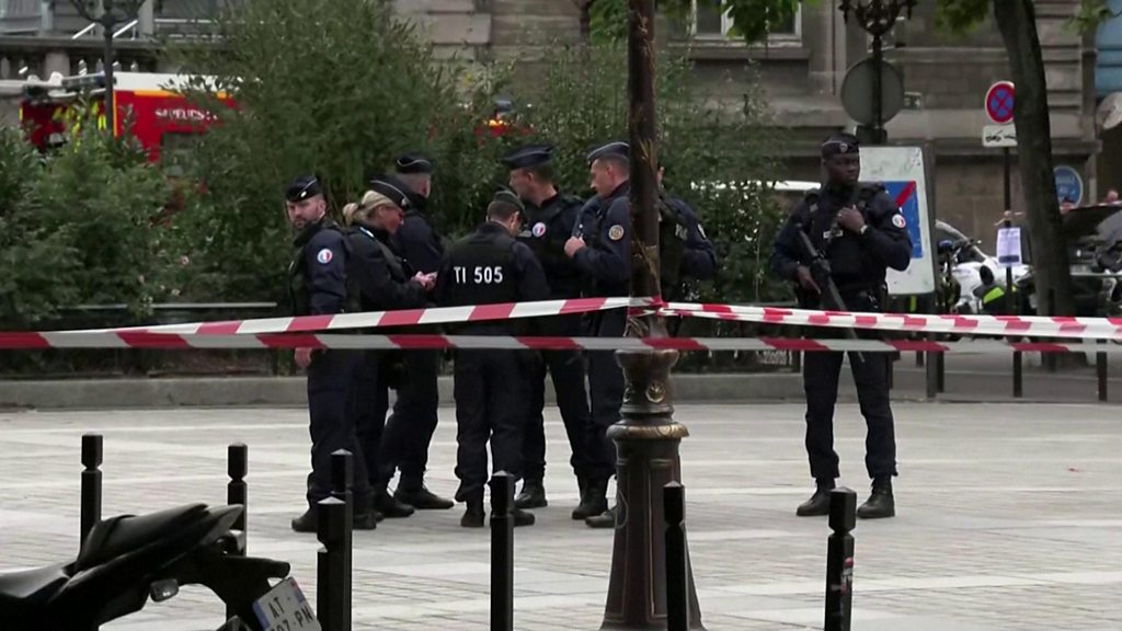 Paris attacker showed signs of 'radicalisation'