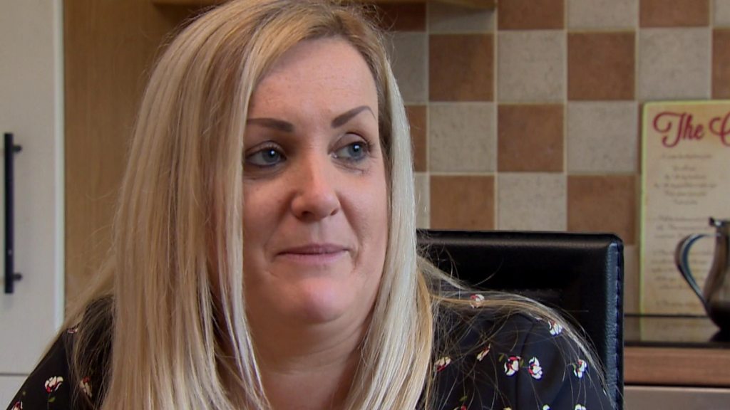 Food banks: I hung around outside, embarrassed to go in'