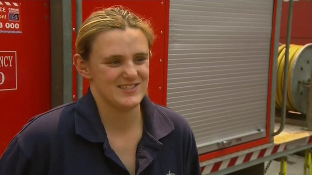 Australia bushfires: Pregnant firefighter defends decision to fight fires