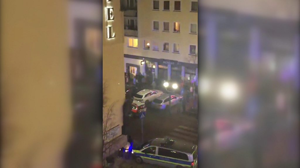 Hanau shooting: Nine dead after two attacks in Germany