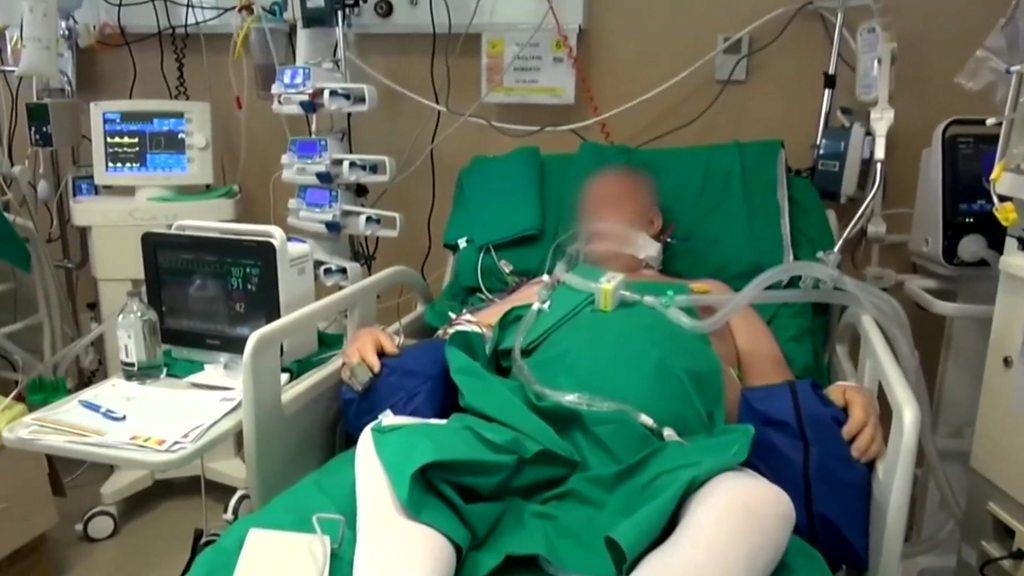 Roxy Raye bilan lezbiyen pissing porno tomosha qiling Orqa xiyobonda notanish odam bilan jinsiy aloqa