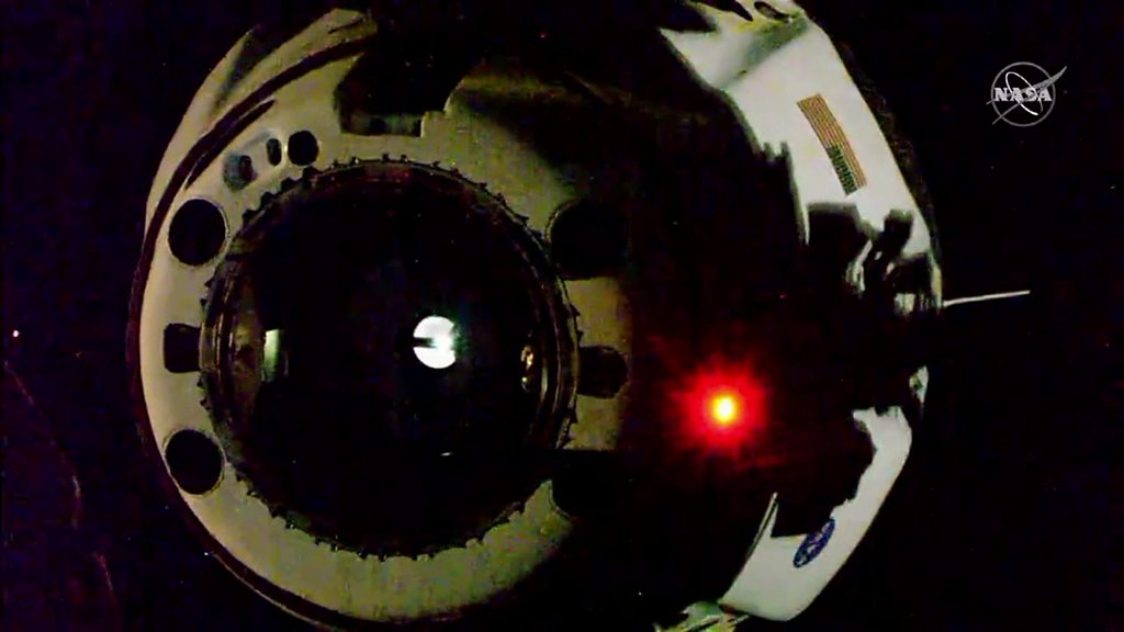 Nasa SpaceX crew return: Astronauts on course for splashdown