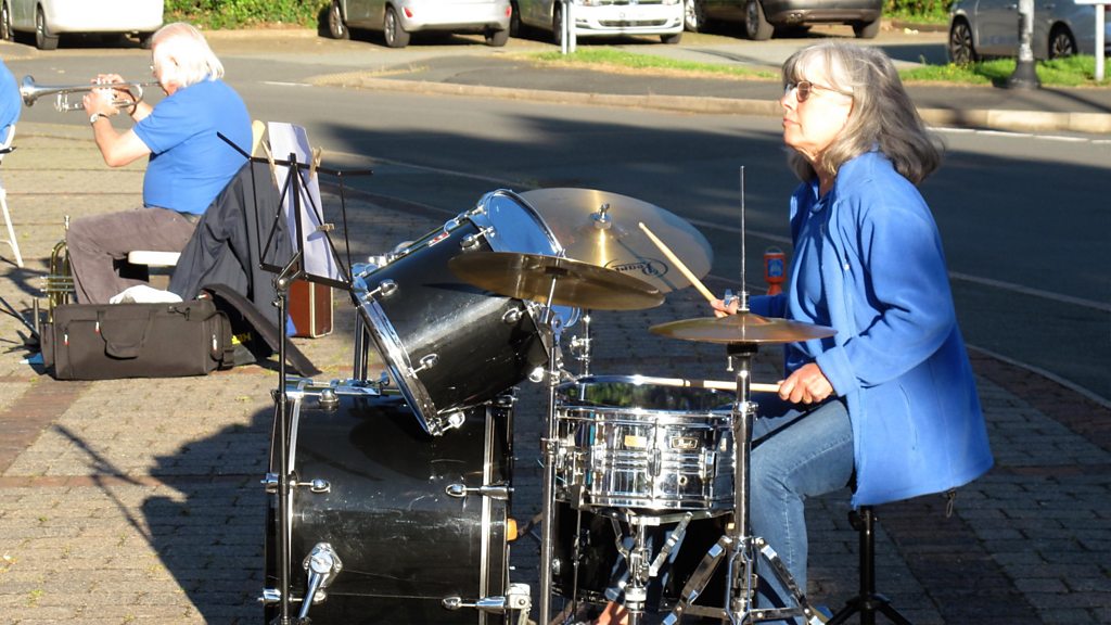 Brass bands in row over child performance licences - BBC News