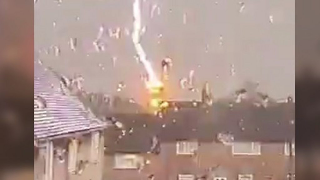 Heavy showers and thunderstorms warning in Wales BBC News