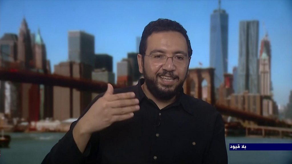 بلال فضل: منعت من الكتابة الصحفية والفنية، وأحاكَم امام محاكم عسكرية ...