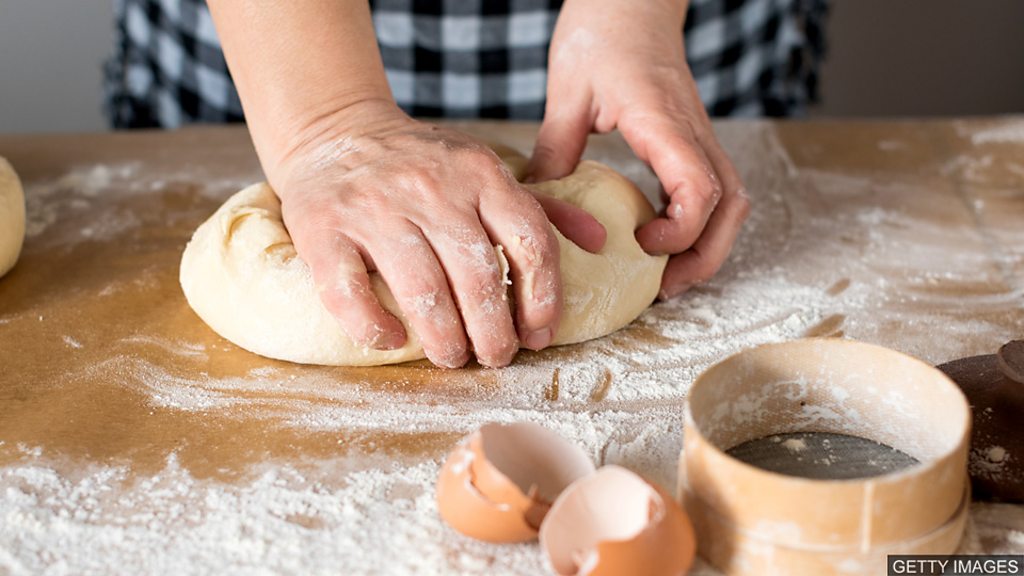 BBC Learning English - BBC Take Away English “随身英语”: Cooking and mental health 烹饪对心理健康的影响 - BBC Sounds