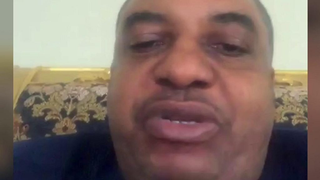 Porno vazelin bilan bulgangan